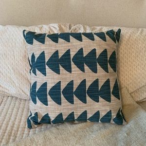 Accent pillow